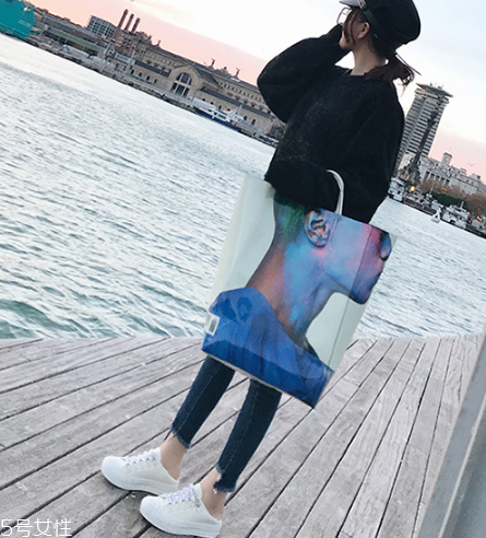 帆布鞋太大了怎么辦？鞋子選碼要仔細