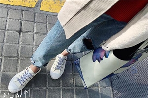 帆布鞋破洞了怎么補？帆布鞋修補方法