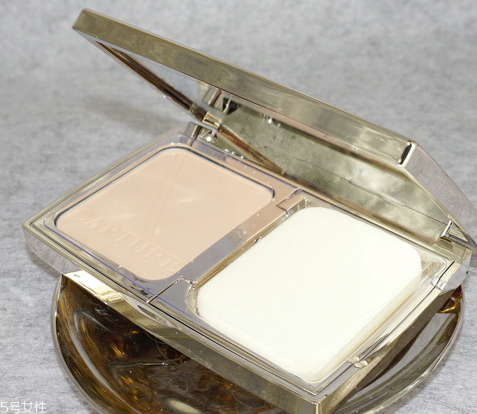 迪奧粉餅?zāi)目詈?？dior貴婦級(jí)御齡粉餅