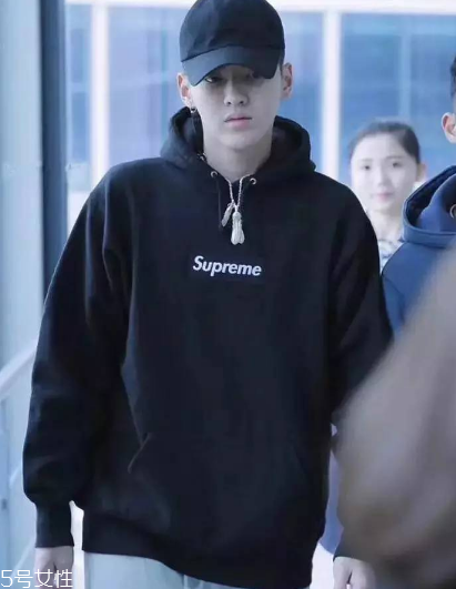 supreme在哪有實(shí)體店？時(shí)尚潮人的必備款