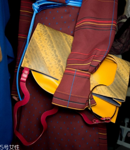 roksanda是什么品牌？極具藝術感的包包品牌