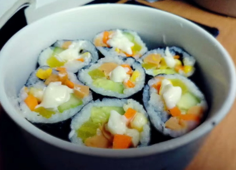 飛魚籽可以生吃嗎？日料壽司都愛它