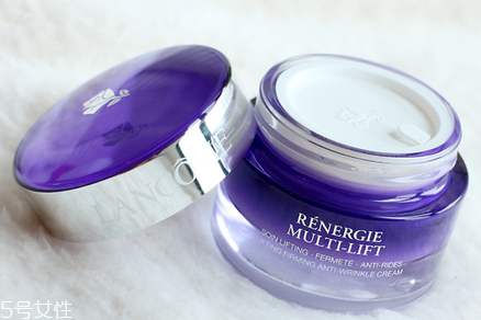 乳液和面霜的正確使用方法 日常基礎護膚