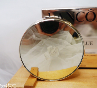 香奈兒和蘭蔻氣墊哪個(gè)好？果凍氣墊vs菁純氣墊