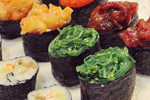 軍艦壽司為何叫軍艦？軍艦壽司和一般壽司的區(qū)別