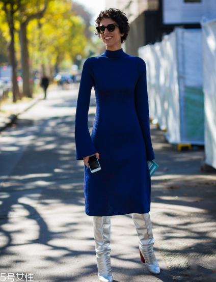 長(zhǎng)袖連衣裙配什么鞋子？時(shí)髦又好看