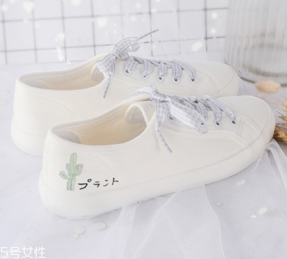 帆布鞋曬褪色了怎么辦？帆布鞋褪色別驚慌