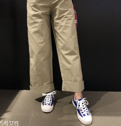 帆布鞋和板鞋有什么區(qū)別？帆布鞋板鞋大對(duì)比