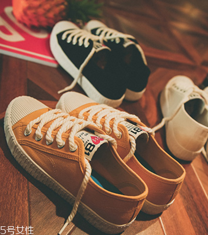 帆布鞋后跟磨腳怎么辦？磨腳要趕緊處理