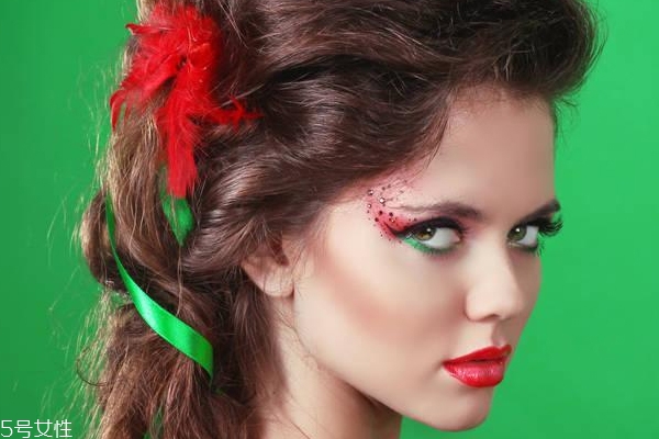 護發(fā)素沒洗干凈會怎樣？護發(fā)素殘留會導致脫發(fā)嗎？