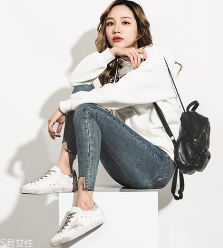 板鞋能爬山嗎？對腳不好