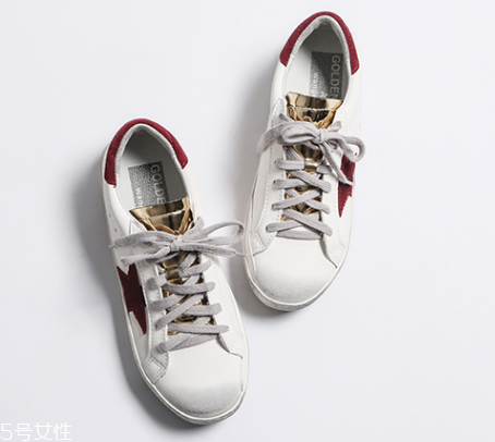 板鞋能爬山嗎？對腳不好