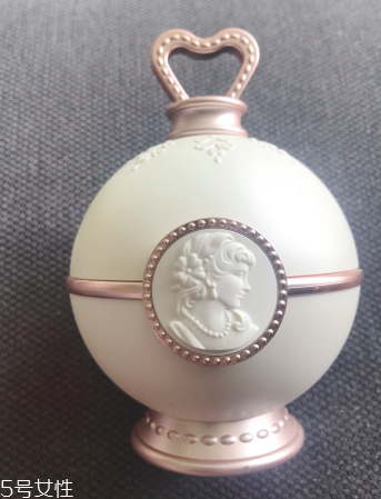 laduree拉杜麗蛋糕蜜粉餅怎么樣？能防曬能控油