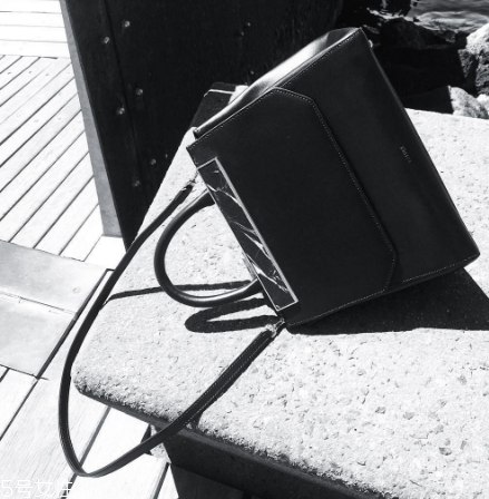 cafune包包多少錢？簡(jiǎn)單利落的原創(chuàng)style