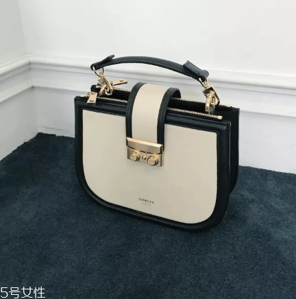 saddler seoul是什么牌子？終于不用撞包了