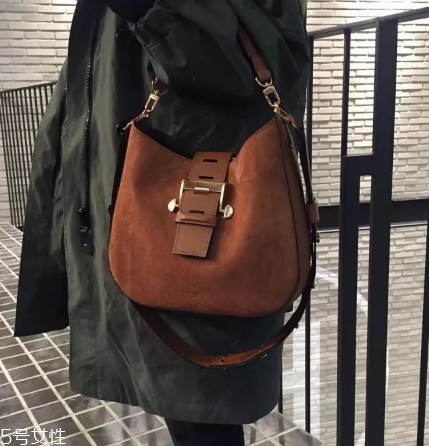 saddler seoul是什么牌子？終于不用撞包了