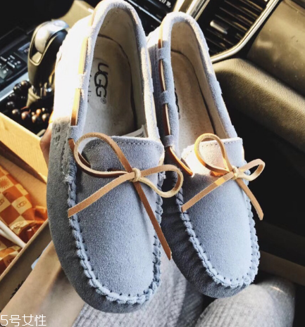 ugg豆豆鞋多少錢一雙？ugg也有單鞋