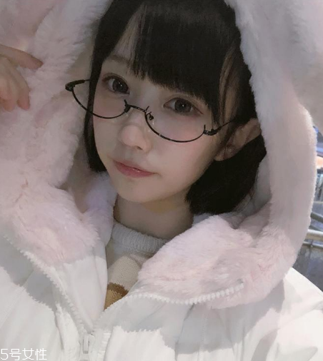 2022年流行什么樣的眼鏡？瞬間改變你的氣質(zhì)