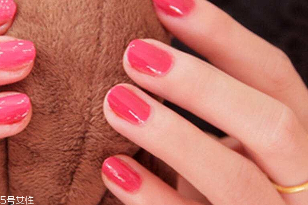 甲油膠烤不干怎么回事？甲油膠本身質量問題