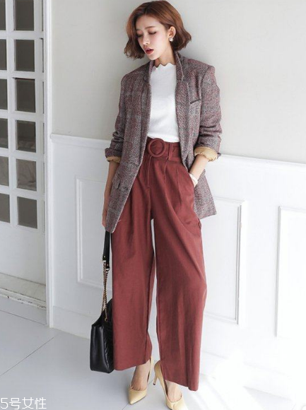 西裝外套搭配什么褲子？百搭又有范