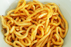 車(chē)仔面為什么有點(diǎn)酸？其實(shí)不是變質(zhì)了