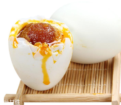 咸鴨蛋是生的還是熟的？肯定是生的