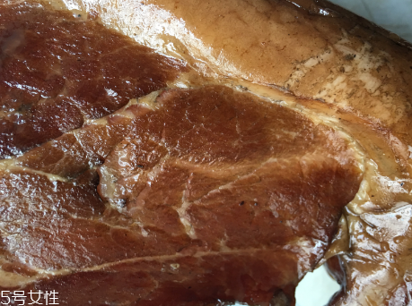 煙熏臘肉會致癌嗎？別大量吃就行