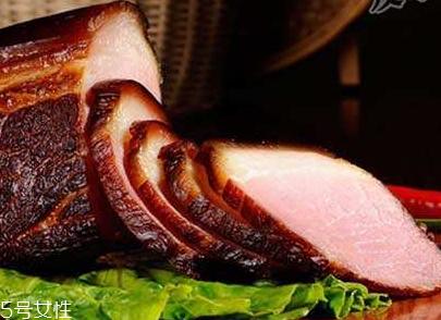煙熏臘肉怎么炒好吃？做法多多任你選