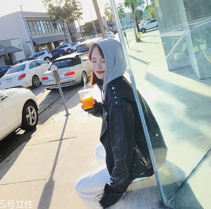 皮衣放久了掉皮怎么辦？皮衣掉皮輕松解決