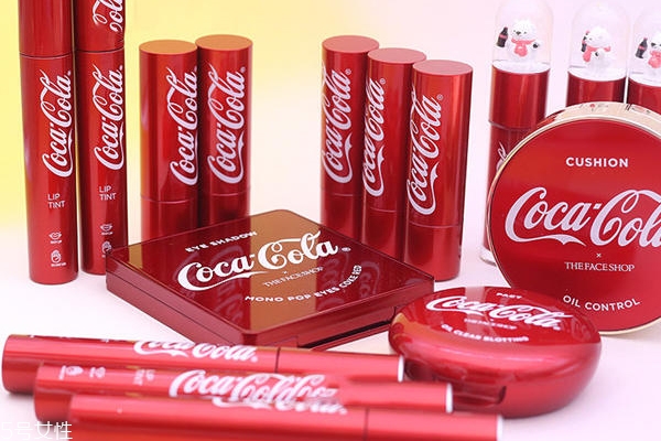 可口可樂彩妝有哪些？可口可樂聯(lián)名菲詩小鋪彩妝盤點(diǎn)