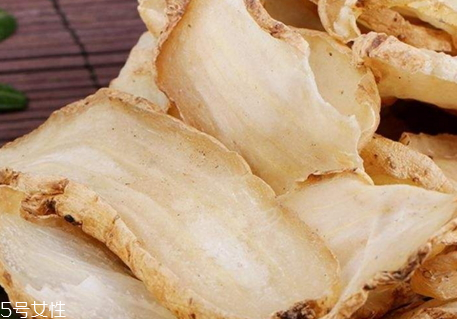 天麻為什么要姜制 增強祛風并有溫中祛痰之功