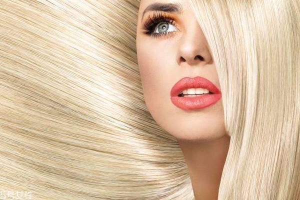 洗頭可以用毛巾揉搓嗎？洗頭忽略這2點讓你悄悄變丑