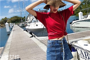 牛仔裙配什么上衣？最經(jīng)典的時尚穿搭