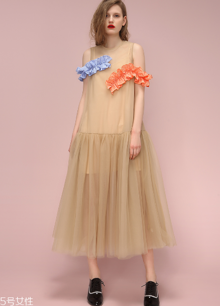 2022連衣裙流行趨勢？楚楚動人的仙女風范