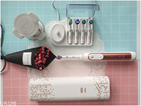 歐樂(lè)b電動(dòng)牙刷怎么樣？四個(gè)刷頭很好用