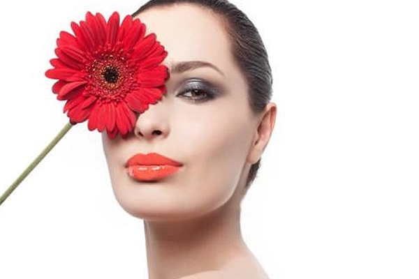 白天護(hù)膚好還是晚上護(hù)膚好？護(hù)膚日夜有別