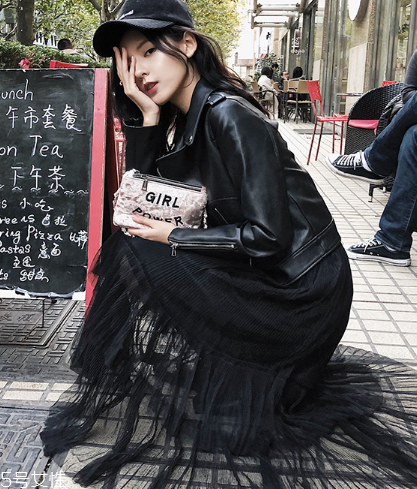 皮衣沾上發(fā)泡劑怎么辦？清除方法要注意