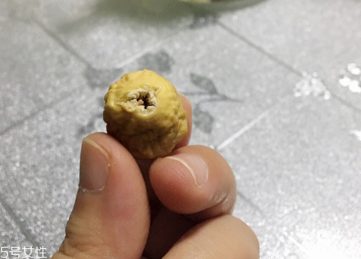 無花果干會(huì)有硫磺嗎？無良商家會(huì)這樣做