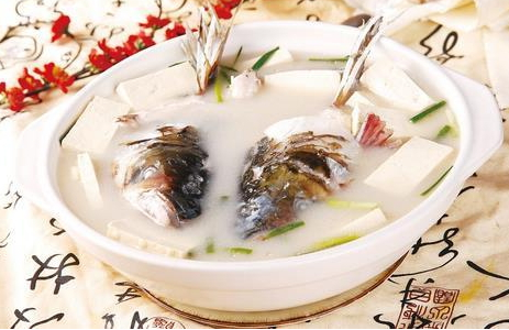 天麻燉魚(yú)頭小孩能吃嗎 不可以喝太多