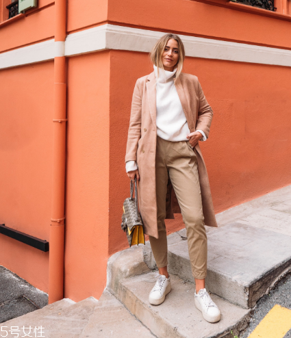 煙管褲搭配什么上衣？拯救粗腿的秘密武器