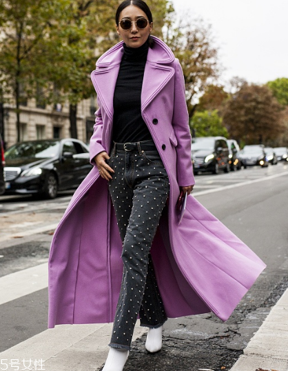 黑色打底衫怎么配衣服？時(shí)尚界的常青單品