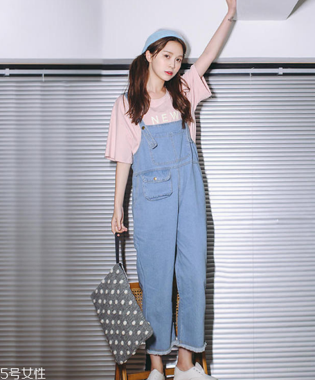 t恤怎么搭配好看？每天都有新花樣