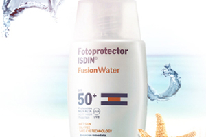 防曬乳和氣墊先用哪個(gè)？