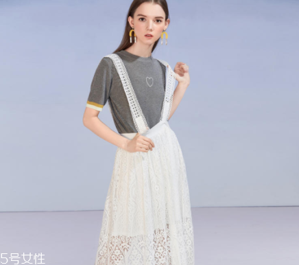 夏天穿衣怎么顯高顯瘦？?jī)商籽b備美美出門(mén)撩漢