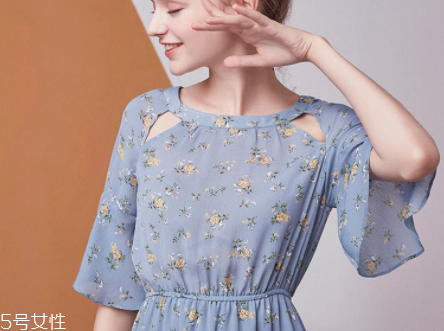 夏天穿衣怎么顯高顯瘦？?jī)商籽b備美美出門(mén)撩漢