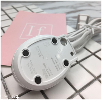 歐樂(lè)b電動(dòng)牙刷怎么樣？四個(gè)刷頭很好用