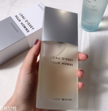 一生之水男是街香嗎？香味很獨(dú)特不街香