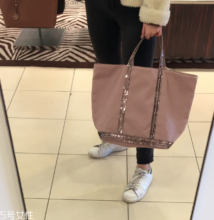 vanessa bruno是什么牌子？小眾愛好者的天堂