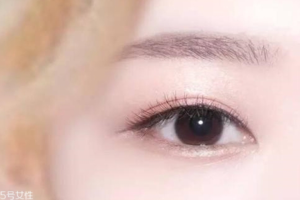 第一次用眼霜用什么好？眼部衰老從此不復存在