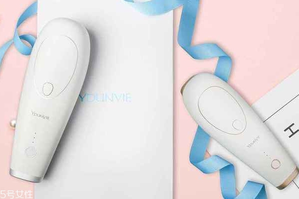 提拉緊致美容儀哪個好？用這四款擁有不老肌